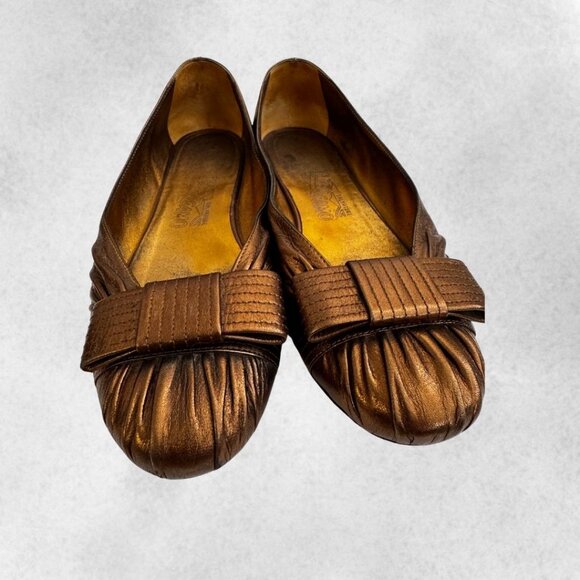 Pleated Bronze Salvatore Ferragamo Flats with Bow - Picture 3 of 8